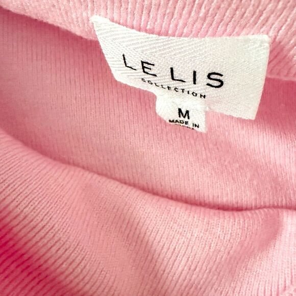 Le Lis Collection Asymmetrical Neckline Sleeveless Sweater in Pink - Size M - Picture 6 of 7